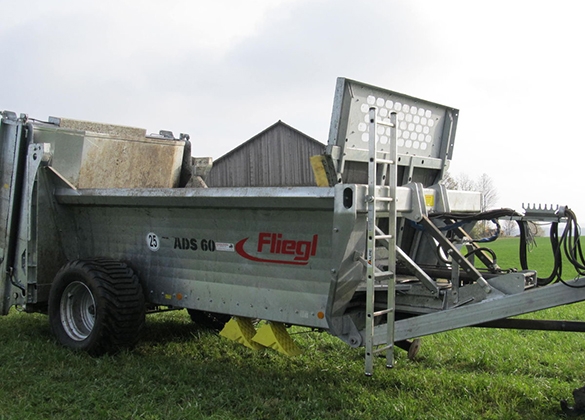 FLIEGL ADS 60 prikolica za rasturanje stajnjaka | Interkomerc doo